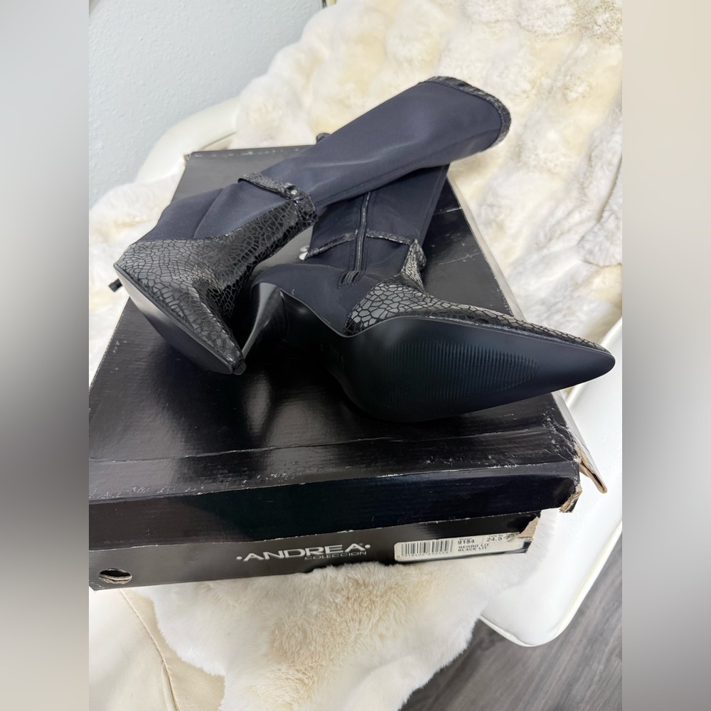 ANDREA FENZI Black Textured Heeled Boots - Picture 6 of 6